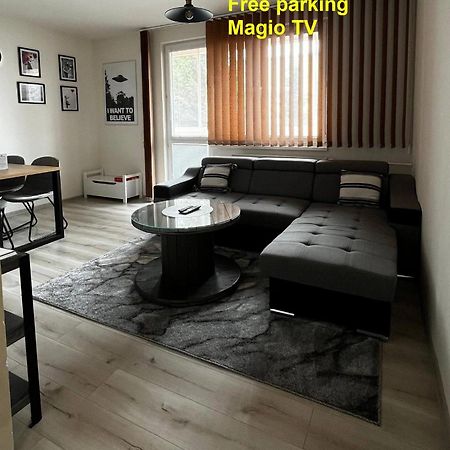 Apartman Bss Trencin Bagian luar foto