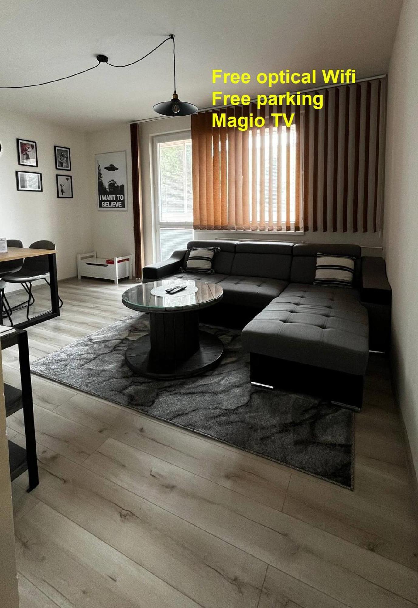 Apartman Bss Trencin Bagian luar foto
