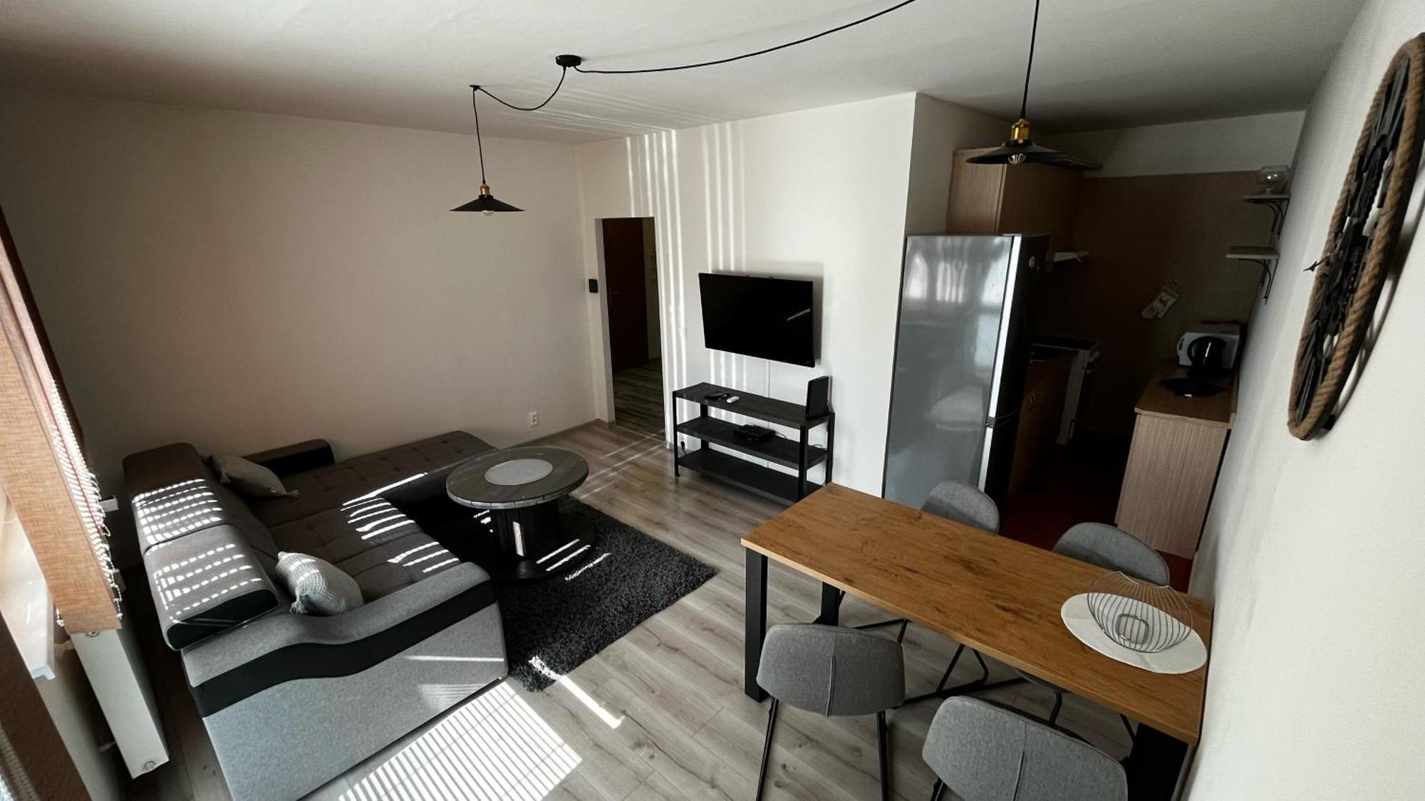 Apartman Bss Trencin Bagian luar foto